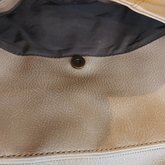 $10 START! Matt & Nat Tan Shoulder Bag - Picture 7 of 9